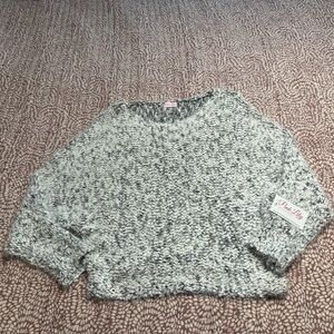 Pink Lily Boutique White/Blk Batwing Fuzzy Propcorn Material Sweater L